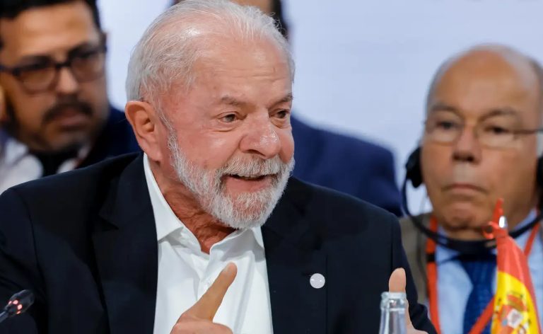 Lula defende fim da 6x1 e diz que ganhos não podem valer só para ricos