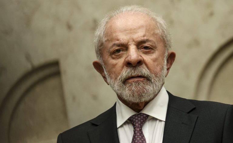 Lula defende que luta contra feminicídio deve ser sobretudo dos homens