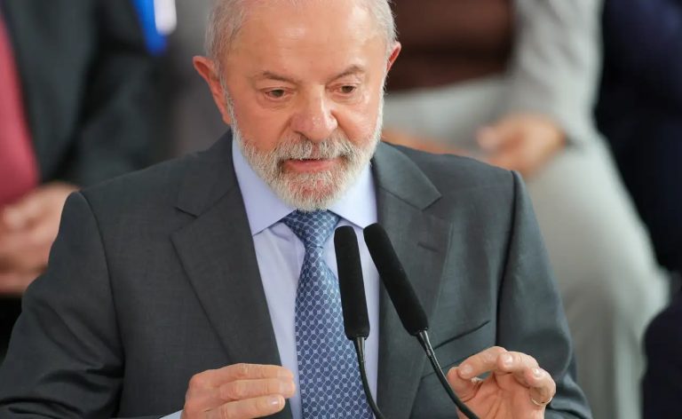 Lula diz que indicação de Messias não deve ser problema político