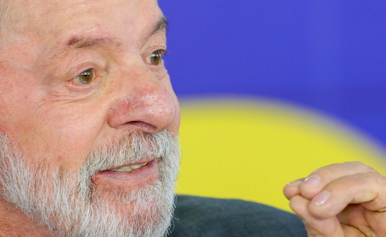 Lula tem evolução satisfatória após cirurgia de catarata