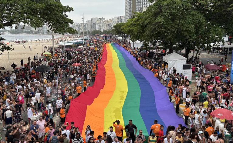 MPF pede que Meta esclareça suspensão de perfis LGBTQIA+ no Instagram
