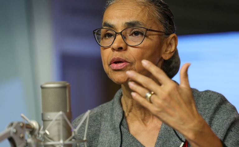 Marina Silva sofre fratura em vértebra lombar
