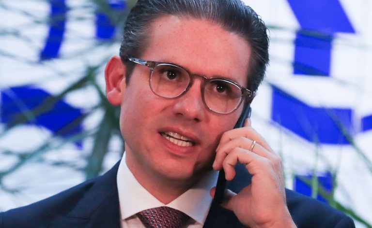 Motta: decisão que barrou Eduardo Bolsonaro em liderança foi técnica