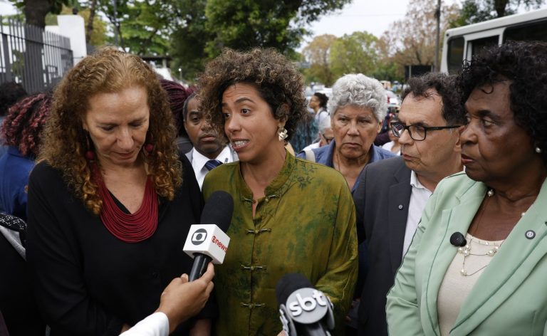 Motta volta atrás e mantém escolta de segurança para deputada do PSOL