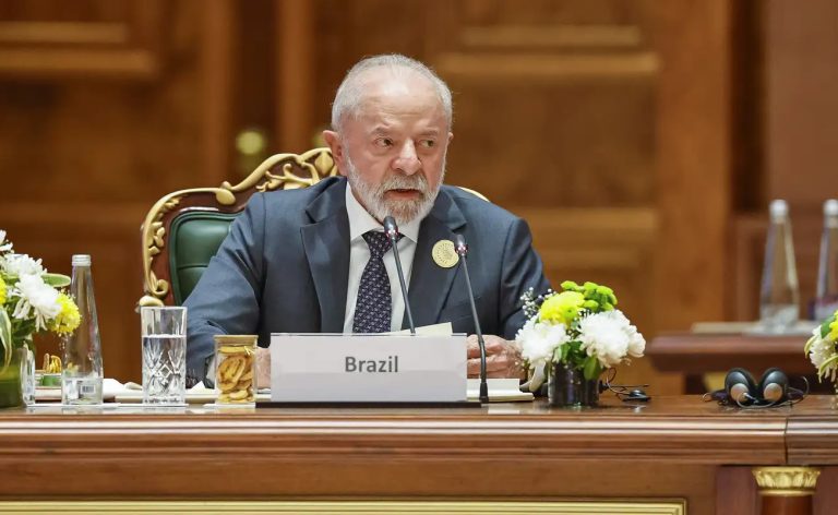 Na Índia, Lula defende governança global da IA liderada pela ONU