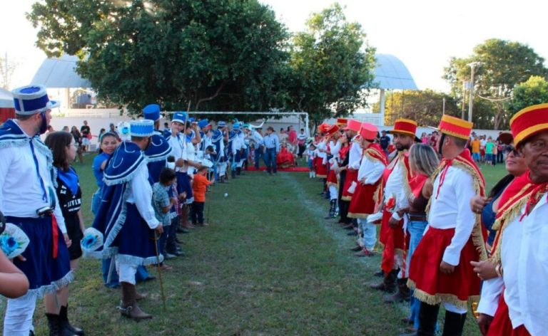 Governo de Goiás inclui Guarinos no Circuito das Cavalhadas em 2026 - encenação da batalha entremouros e cristãos