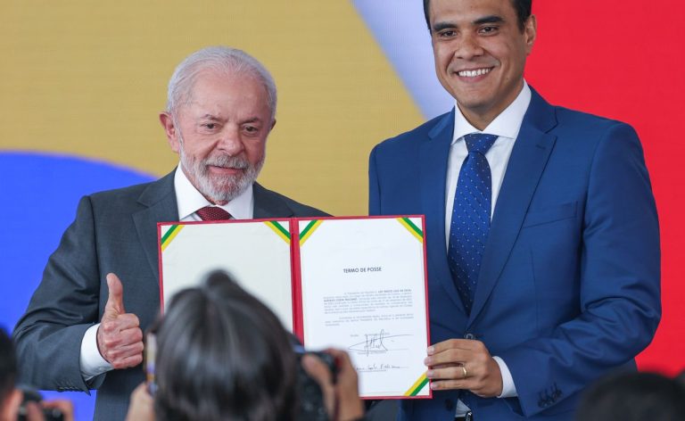 Novo ministro diz que governo deve priorizar acesso do povo ao turismo