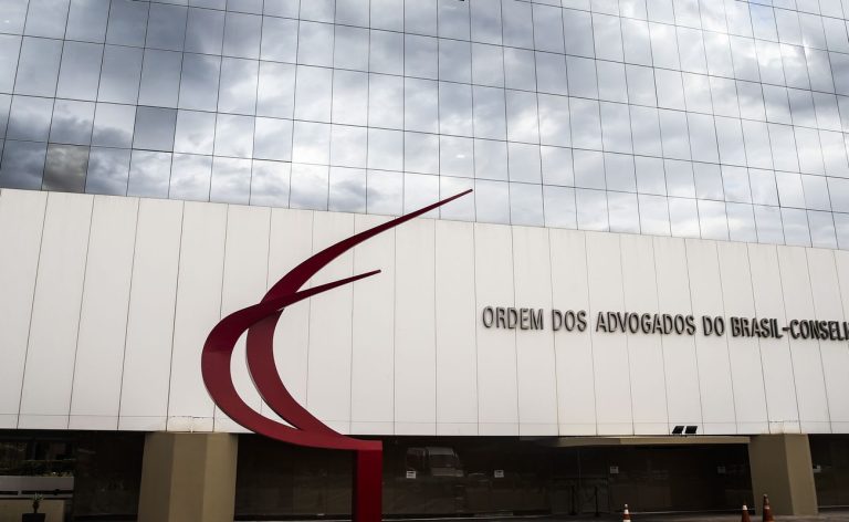 OAB pede que STF encerre inquérito das fake news