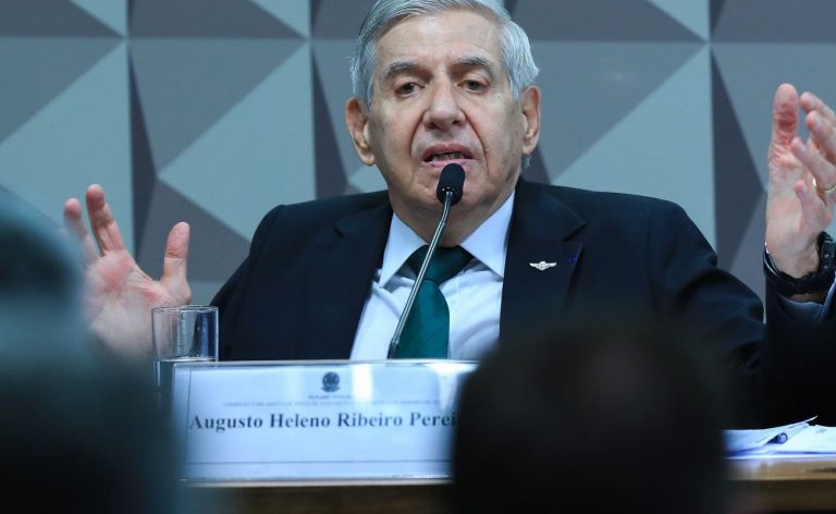 PGR se manifesta a favor de prisão domiciliar de Augusto Heleno