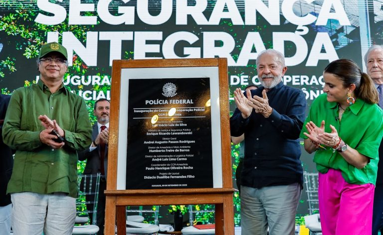 Países amazônicos não precisam de intervenções estrangeiras, diz Lula