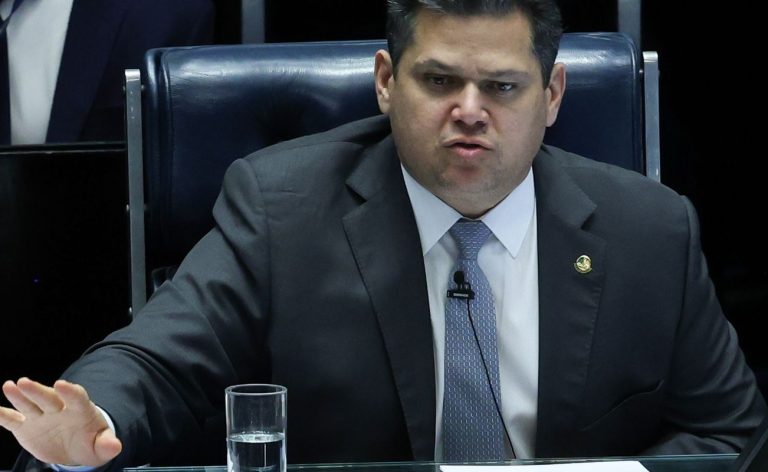 Parlamentares pedem a Alcolumbre nulidade de votação em CPMI do INSS