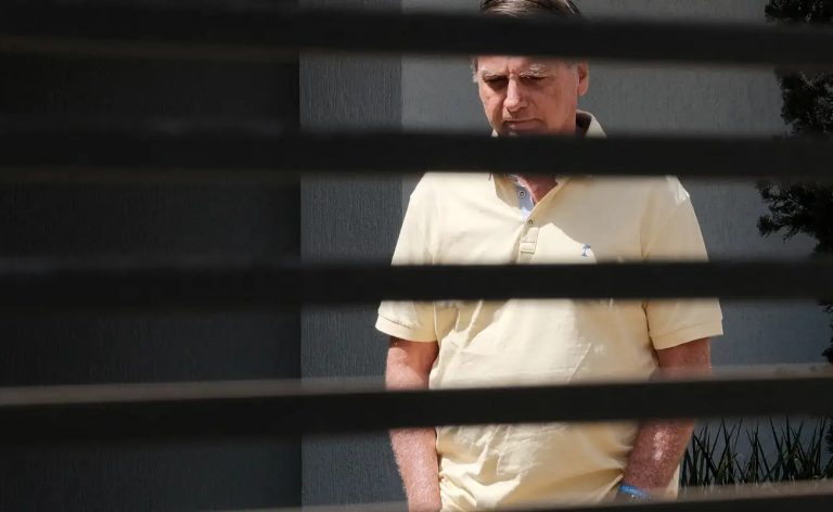 Por unanimidade, STF mantém prisão preventiva de Bolsonaro
