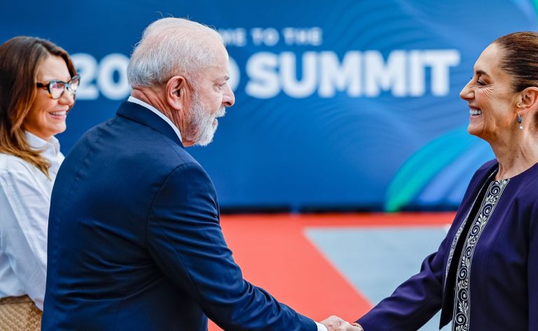 Presidenta do México pede a Lula apoio para produção de etanol