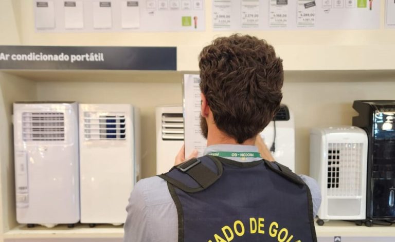 Procon Goiás encontra variação de até 162% nos preços de produtos usados para aliviar o calor