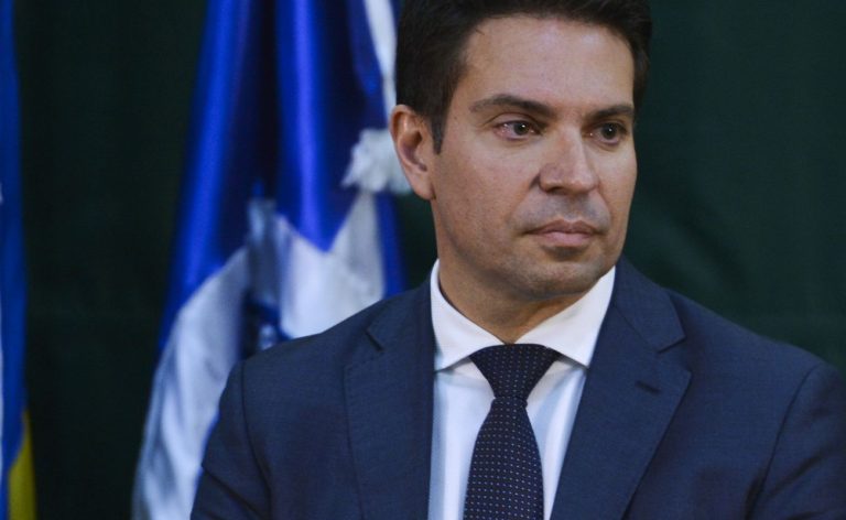 Psol pede prisão de Ramagem após deputado ser visto em Miami