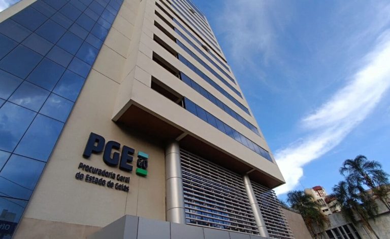 PGE abre processo seletivo para estágio de pós-graduação em Direito