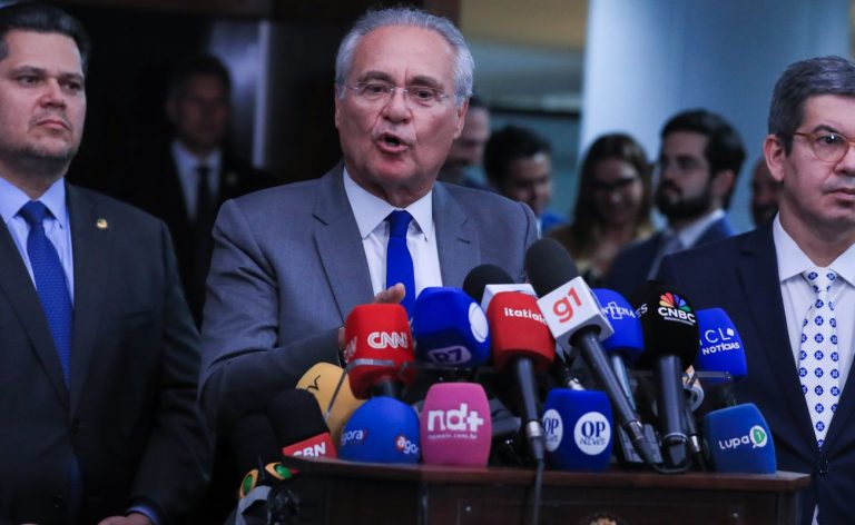 Renan Calheiros será relator do projeto de isenção do IR no Senado
