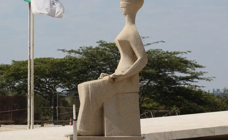 STF: 1ª turma forma maioria para condenar cinco PMs do DF pelo 8/1