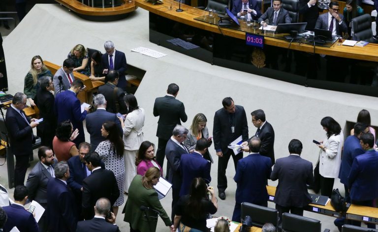 STF decide que só Supremo pode autorizar buscas no Congresso