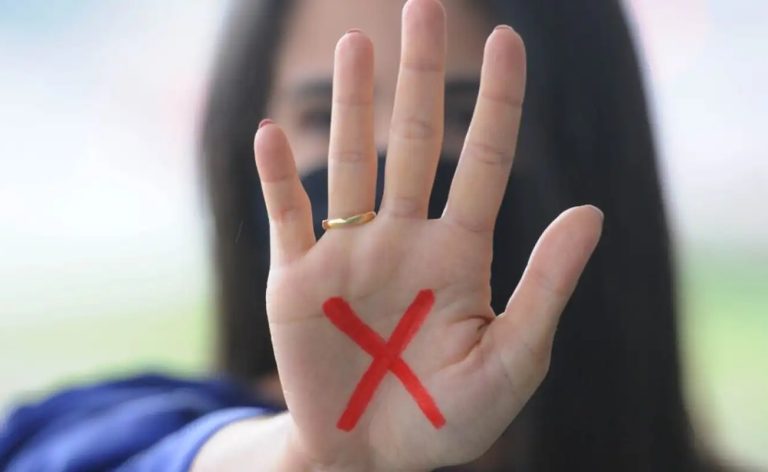 Senado aprova projeto de lei que criminaliza a misoginia