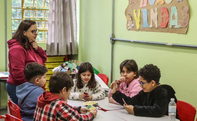 Senado aprova projeto que cria política para estudantes superdotados