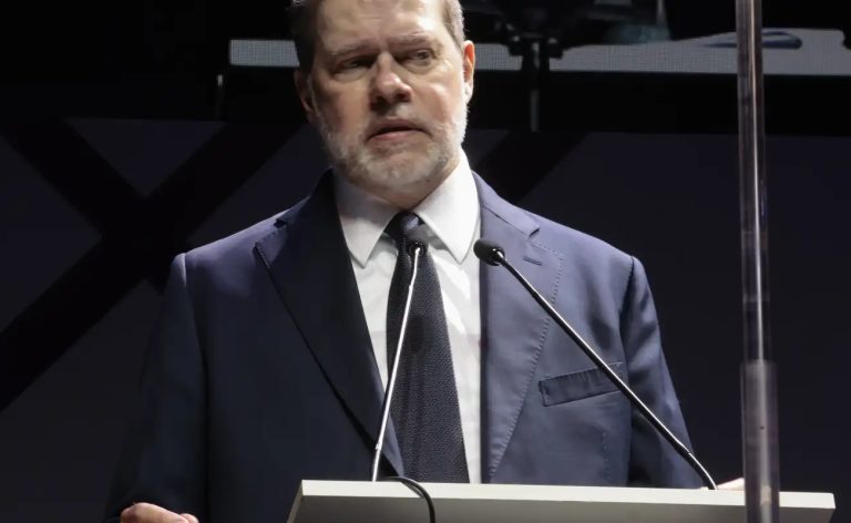 Toffoli pede para PF ouvir investigados do caso Banco Master