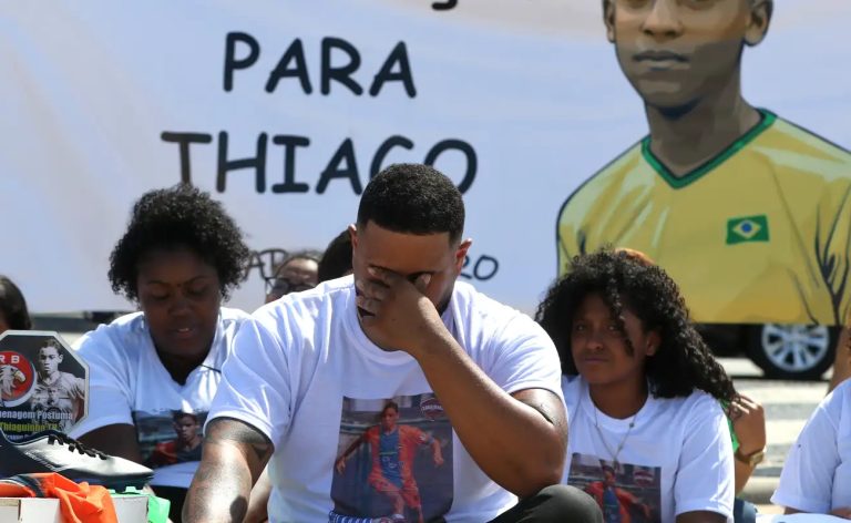 Tribunal do Júri absolve PMs acusados de assassinar adolescente no Rio