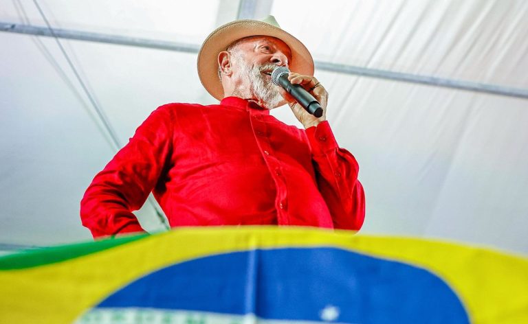 "Trump quer criar nova ONU", diz Lula sobre Conselho de Paz