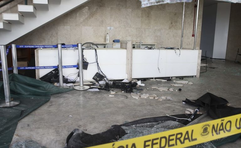 Viva Maria relembra ataques e reforça defesa do Estado de Direito