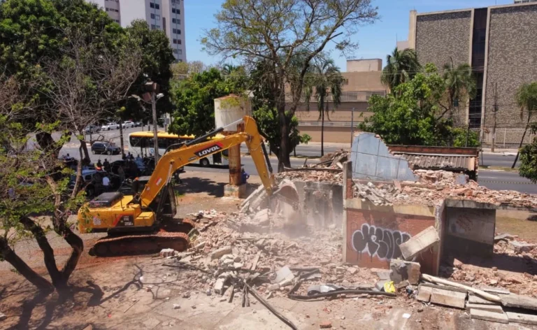 demolicao-construcoes-abandonadas-goiania-scaled-1