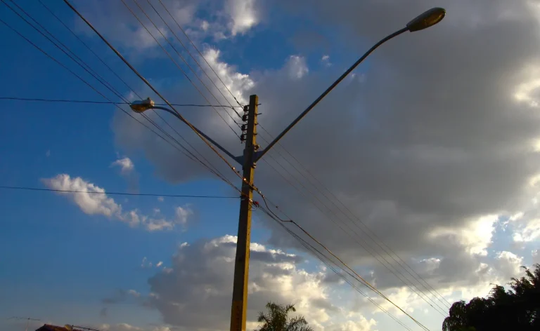 poste-de-iluminacao